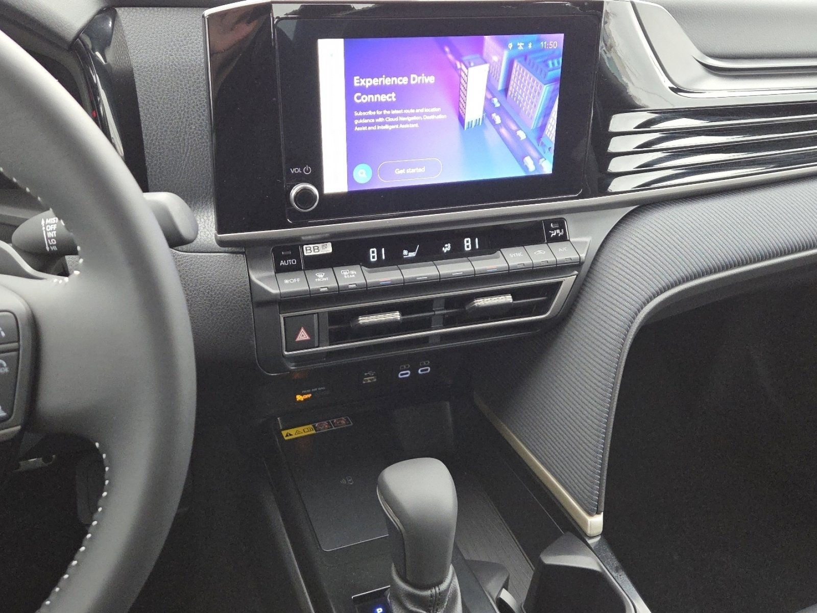 Used 2025 Toyota Camry SE w/ Convenience Package image 27