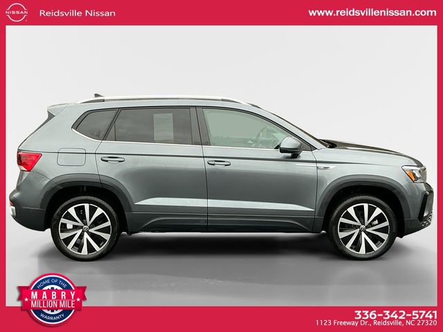 Used 2024 Volkswagen Taos SE image 7