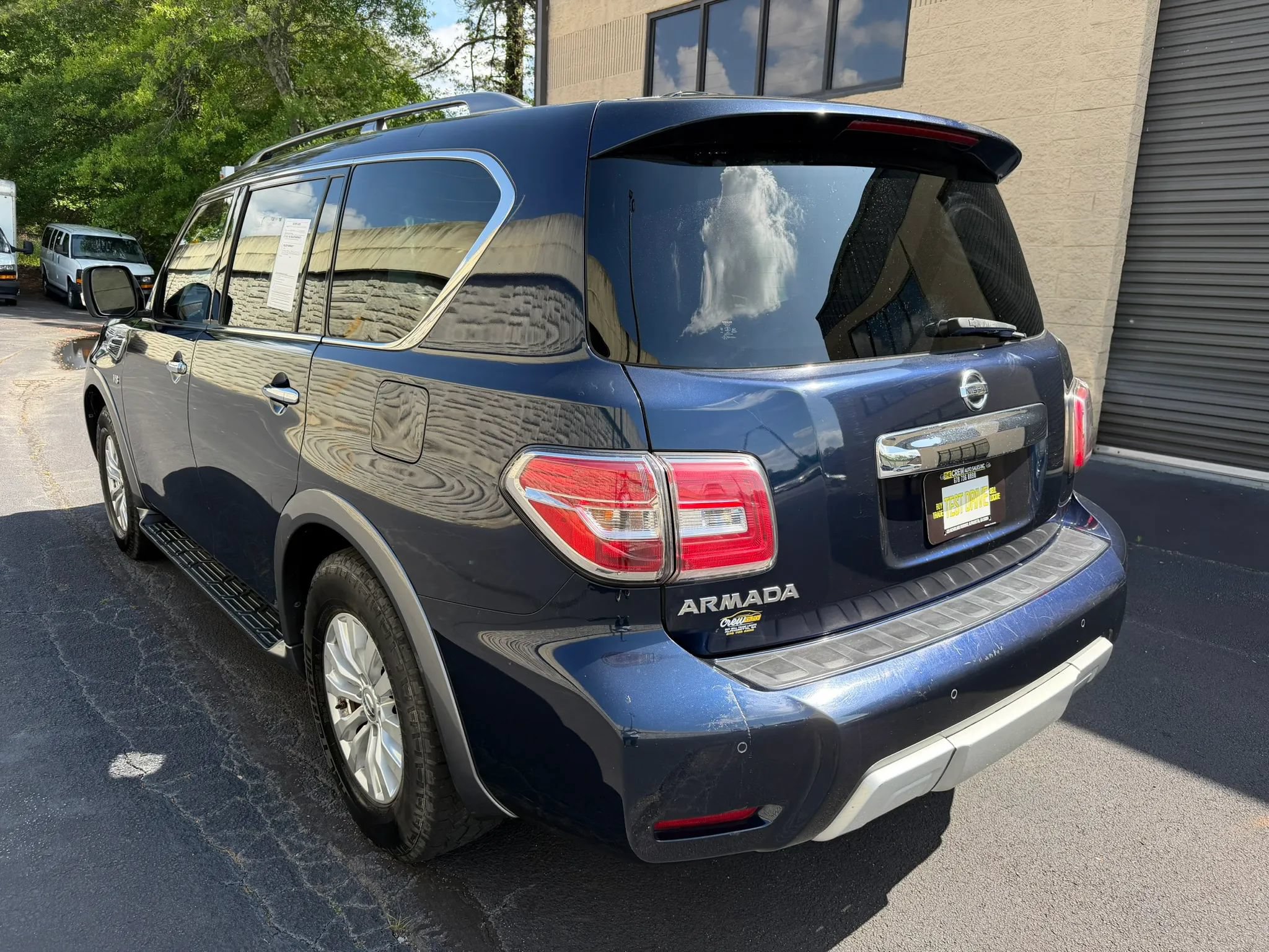 Used 2018 Nissan Armada SV w/ Driver Package RWD image 10