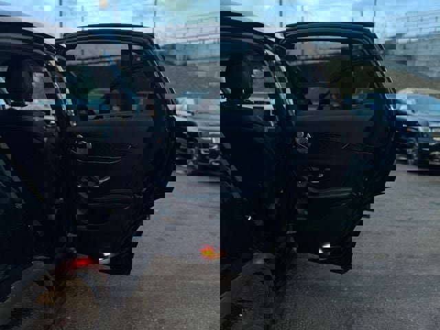 Used 2017 Mercedes-Benz GLC 300 4MATIC image 24