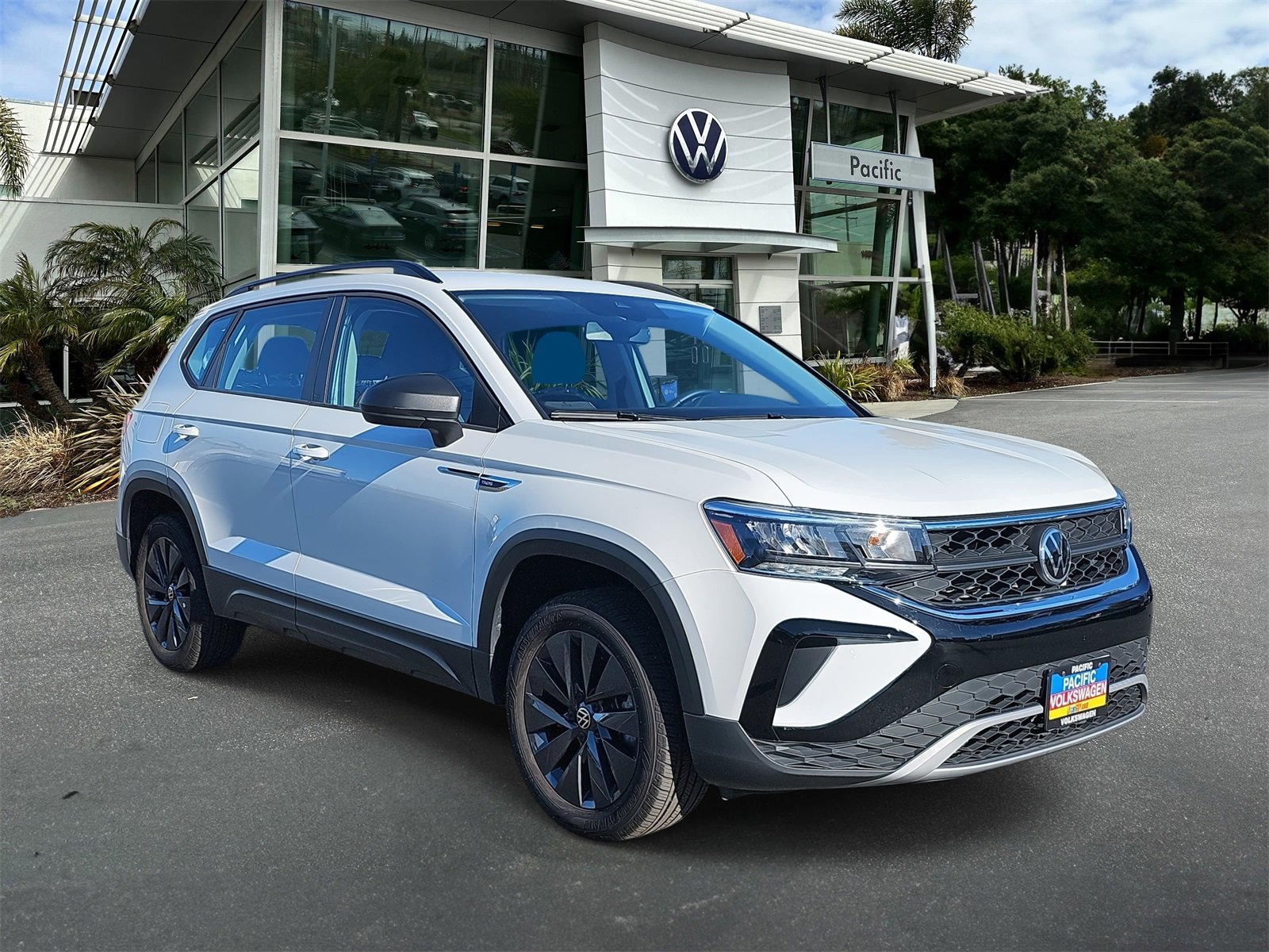 Used 2022 Volkswagen Taos S w/ IQ Drive S Package image 3