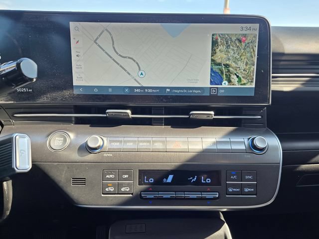Used 2024 Hyundai Kona Limited FWD image 13