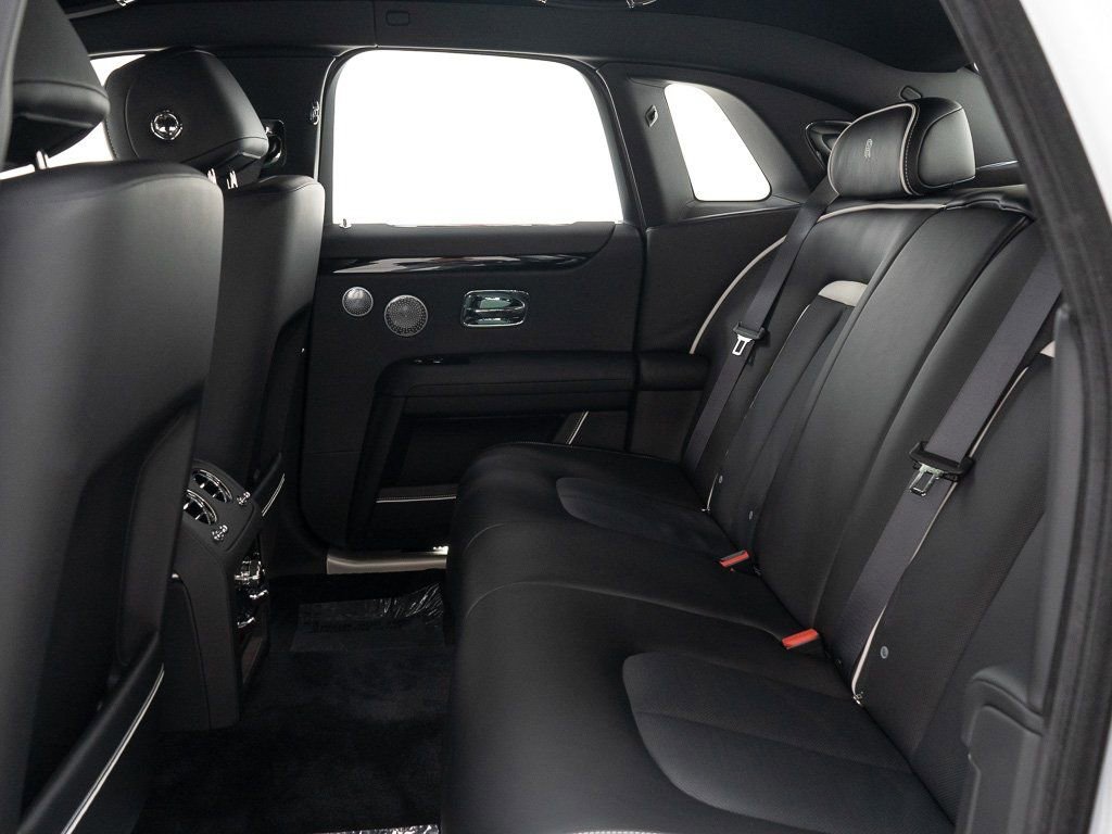 Used 2025 Rolls-Royce Ghost AWD/4WD image 24