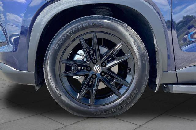 Certified 2026 Toyota Grand Highlander FWD image 11