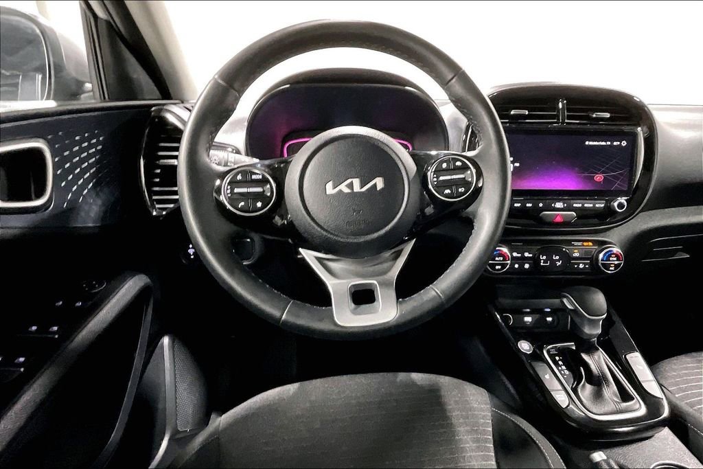 Used 2025 Kia Soul EX FWD image 7