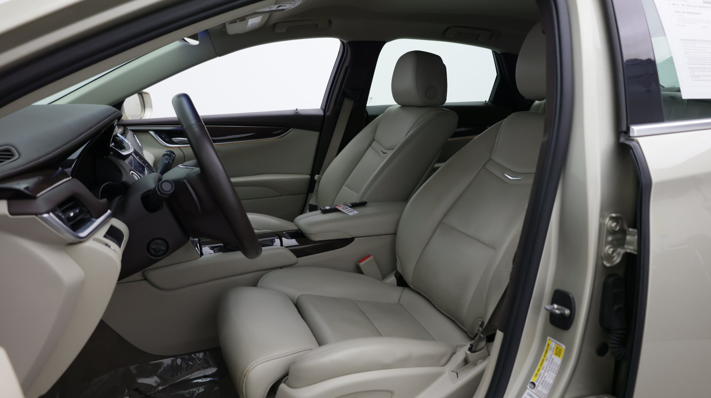 Used 2014 Cadillac XTS Luxury w/ Driver Awareness Package AWD/4WD image 17