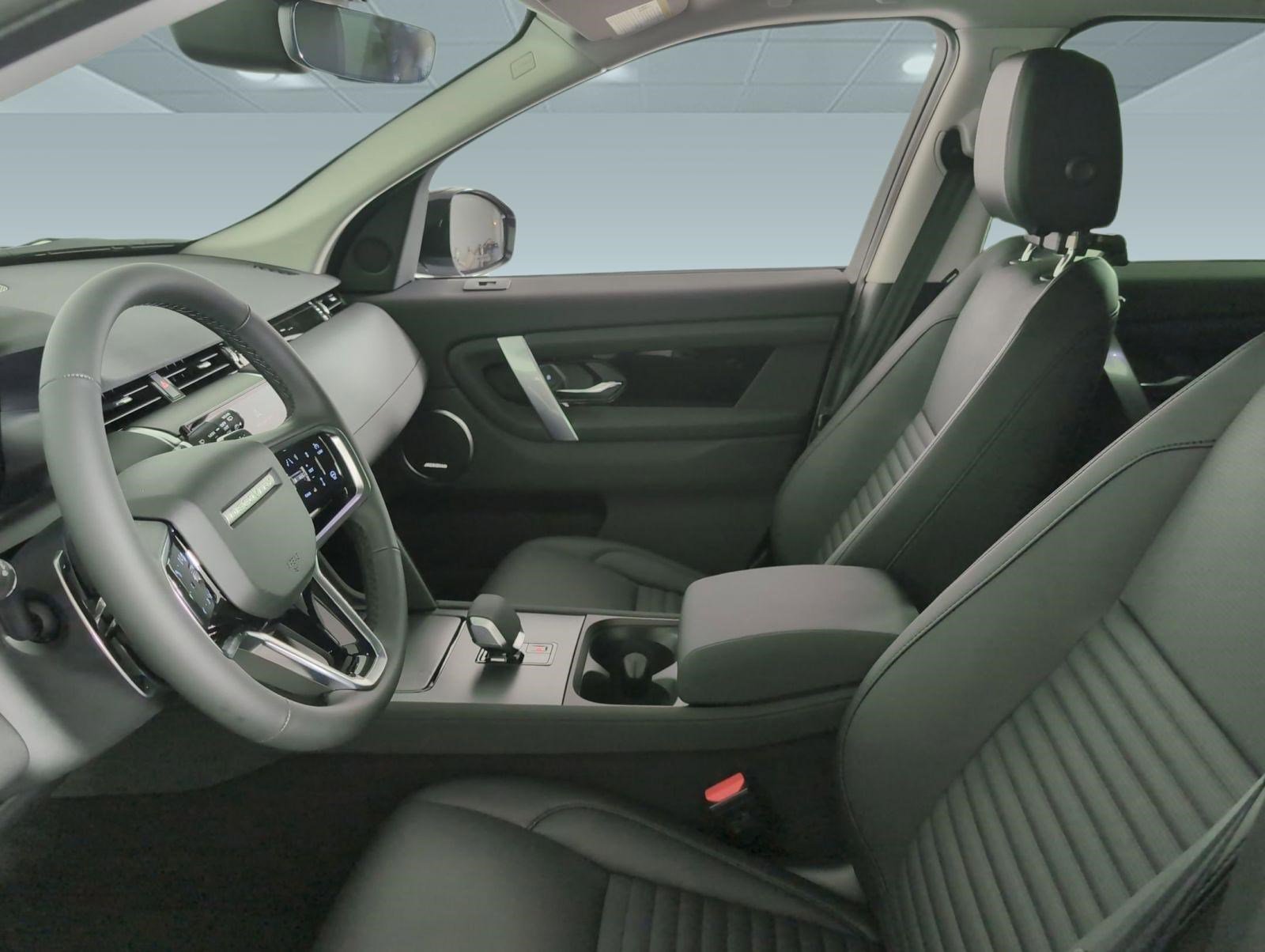 Used 2025 Land Rover Discovery Sport S AWD/4WD image 5
