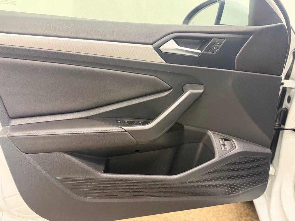 Used 2024 Volkswagen Jetta S image 18