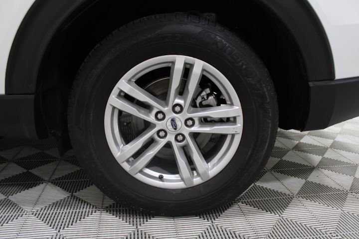 Used 2022 Ford Explorer XLT w/ Equipment Group 202A image 39