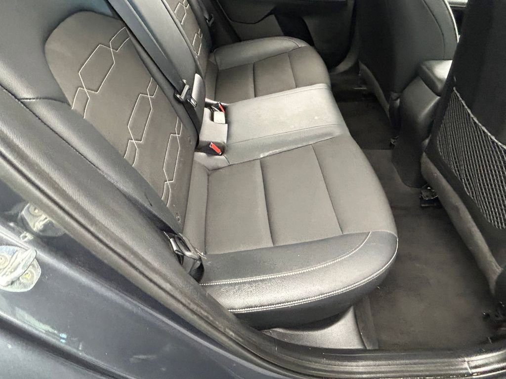 Used 2023 Kia Forte GT-Line image 31