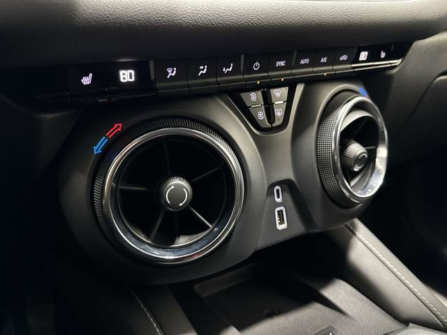 Used 2025 Chevrolet Blazer LT w/ Convenience Package image 18
