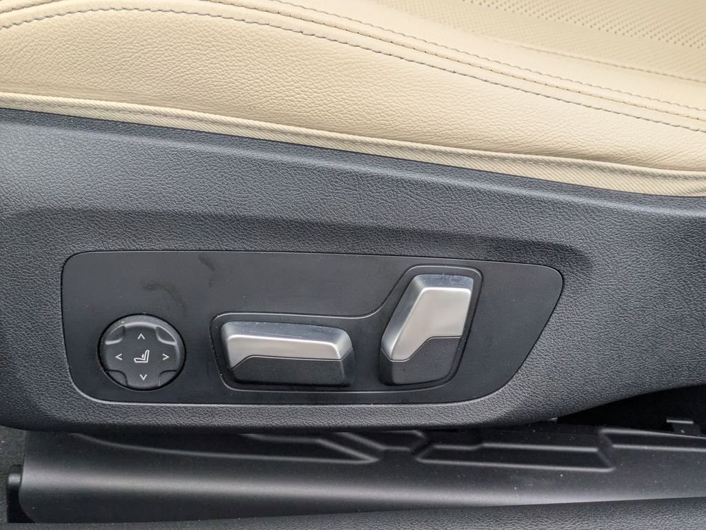 Used 2023 BMW 430i xDrive Convertible w/ M Sport Package image 13