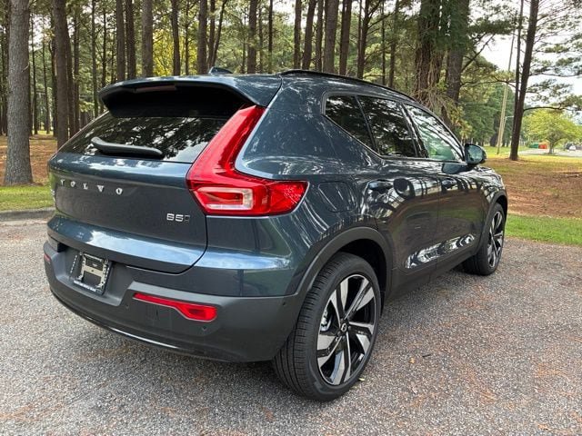 New 2026 Volvo XC40 B5 Ultra w/ Climate Package AWD/4WD image 5
