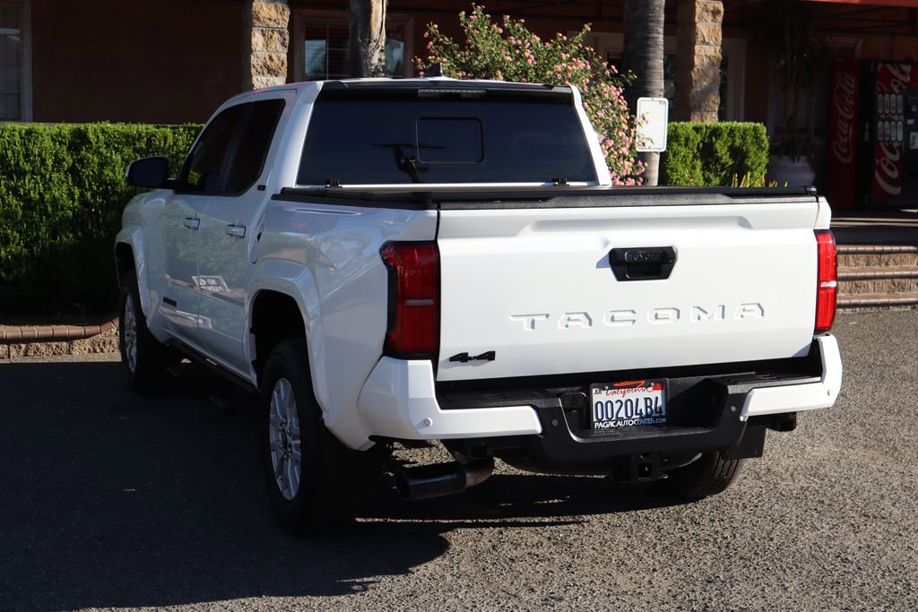 Used 2024 Toyota Tacoma SR5 AWD/4WD image 6