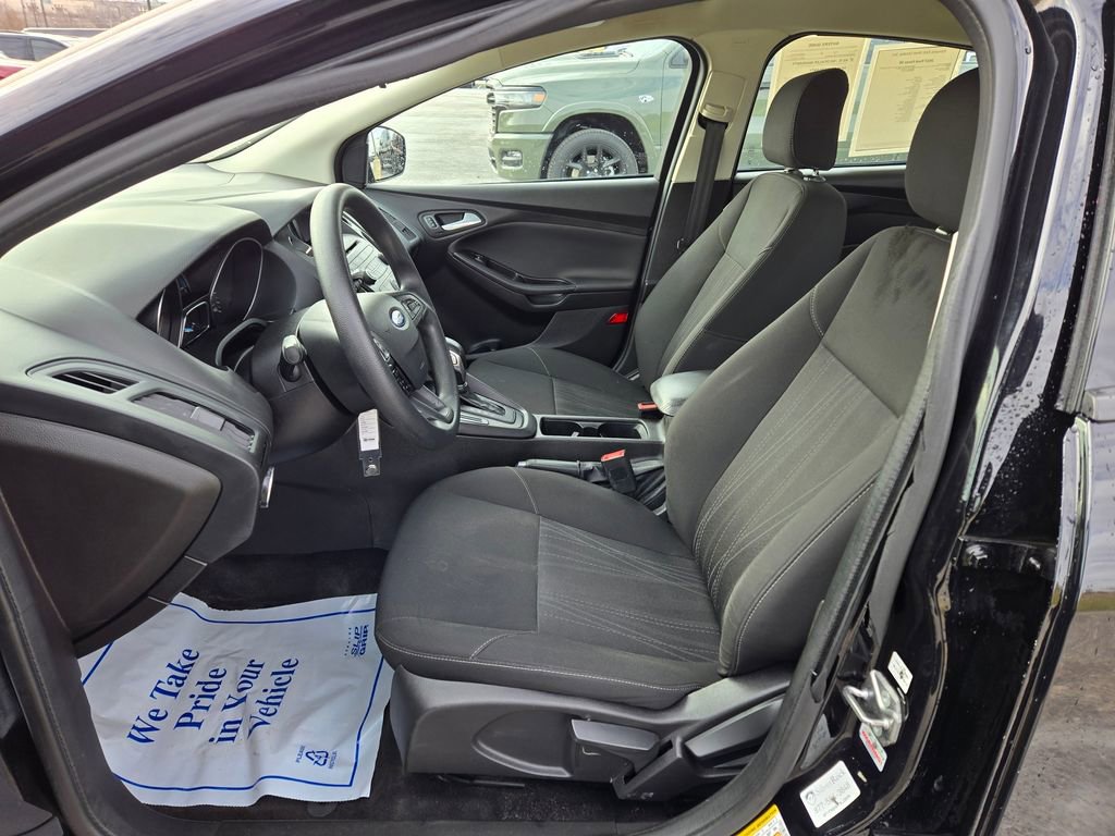 Used 2017 Ford Focus SE image 14