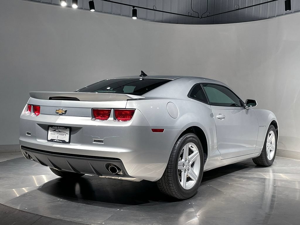 Used 2010 Chevrolet Camaro LT RWD image 7