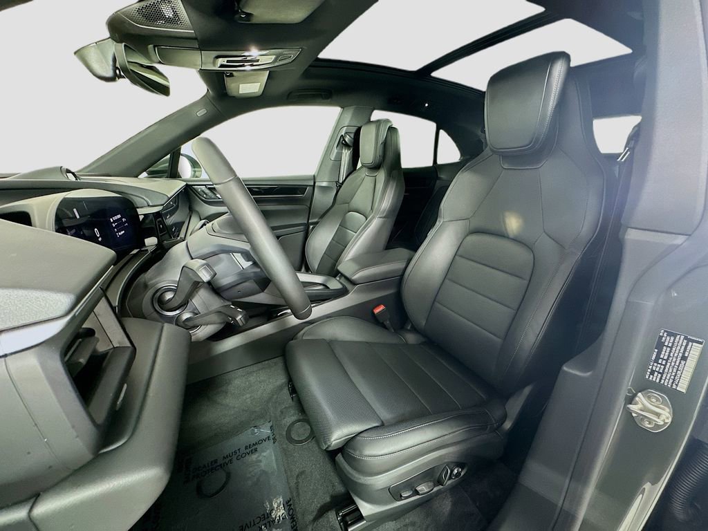 Certified 2024 Porsche Macan 4 Electric image 5