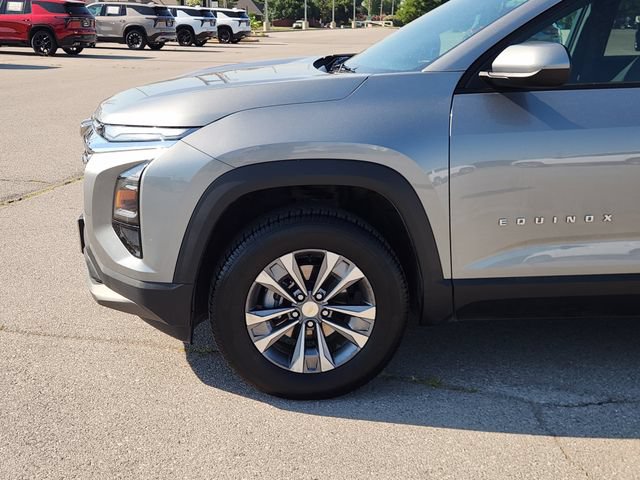 Used 2025 Chevrolet Equinox LT FWD image 8