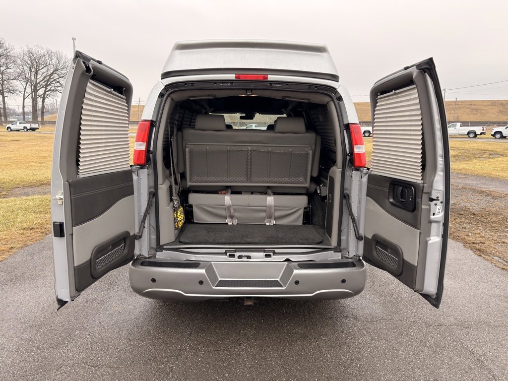 Used 2021 Chevrolet Express 2500 LS w/ Enhanced Convenience Package image 72