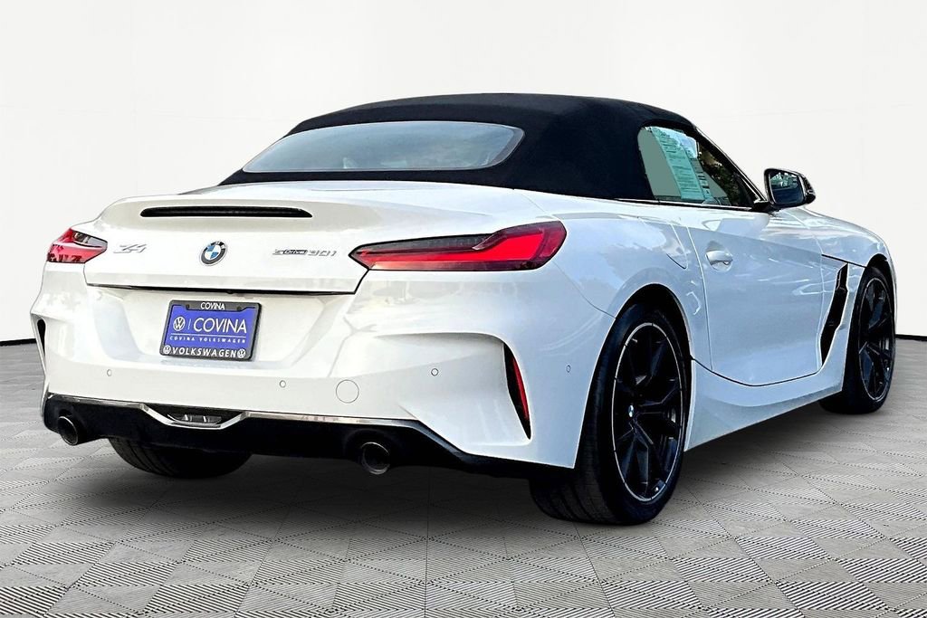 Used 2024 BMW Z4 sDrive30i w/ Premium Package image 6