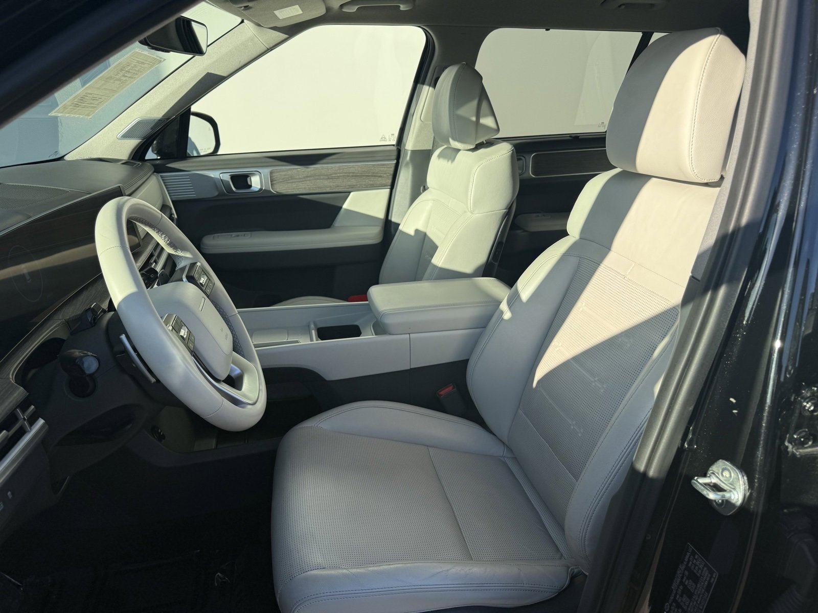 Used 2024 Hyundai Santa Fe Limited image 15