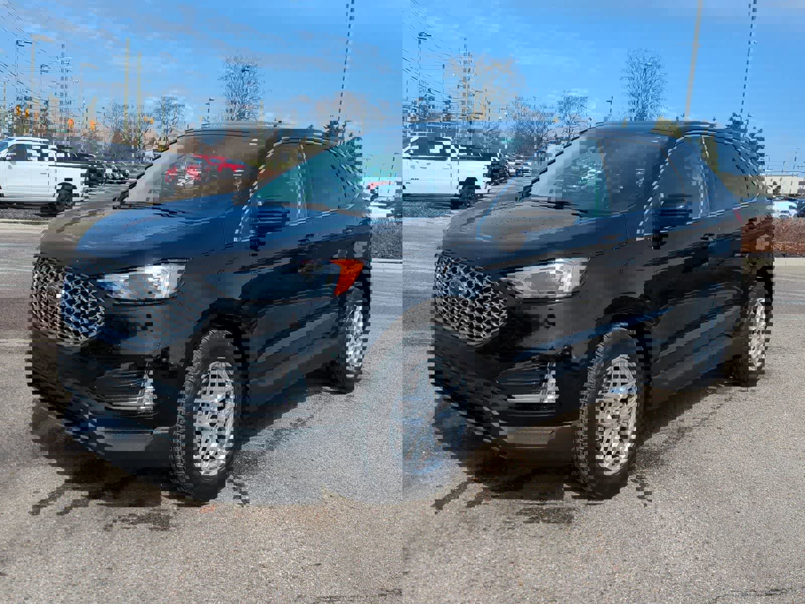Used 2023 Ford Edge SEL w/ Convenience Package image 4