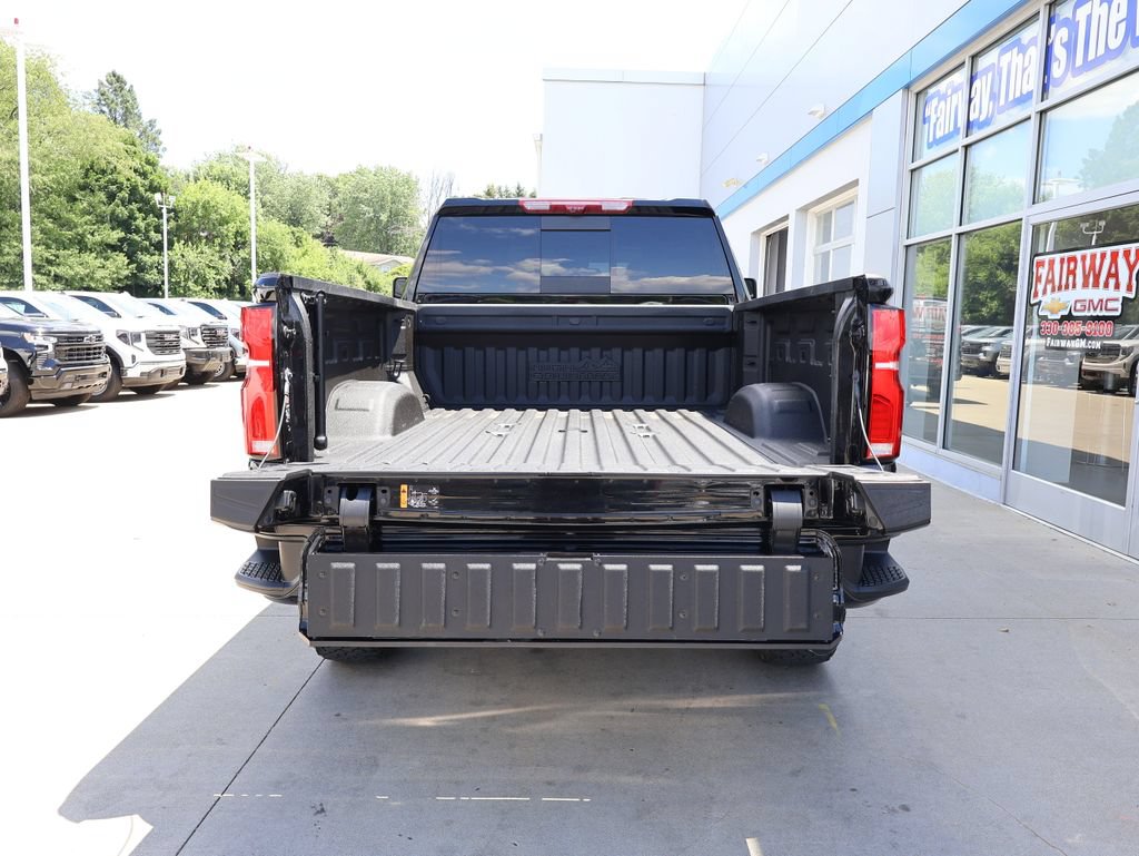 Certified 2024 Chevrolet Silverado 2500 High Country w/ High Country Premium Package AWD/4WD image 37