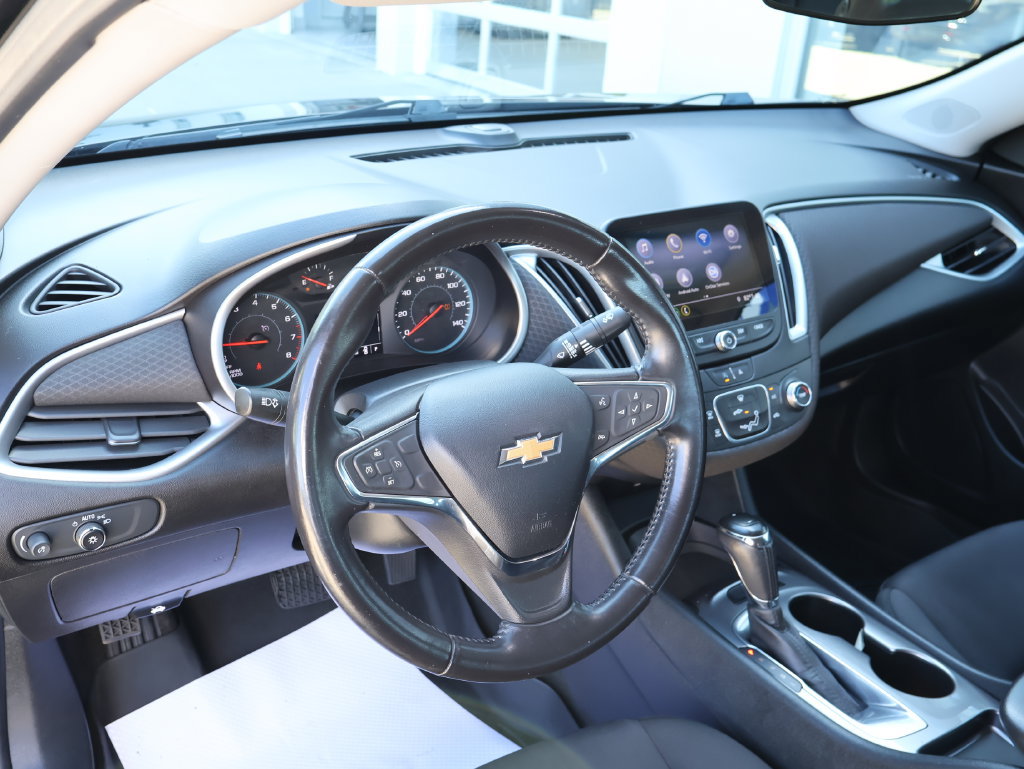 Certified 2020 Chevrolet Malibu RS FWD image 23