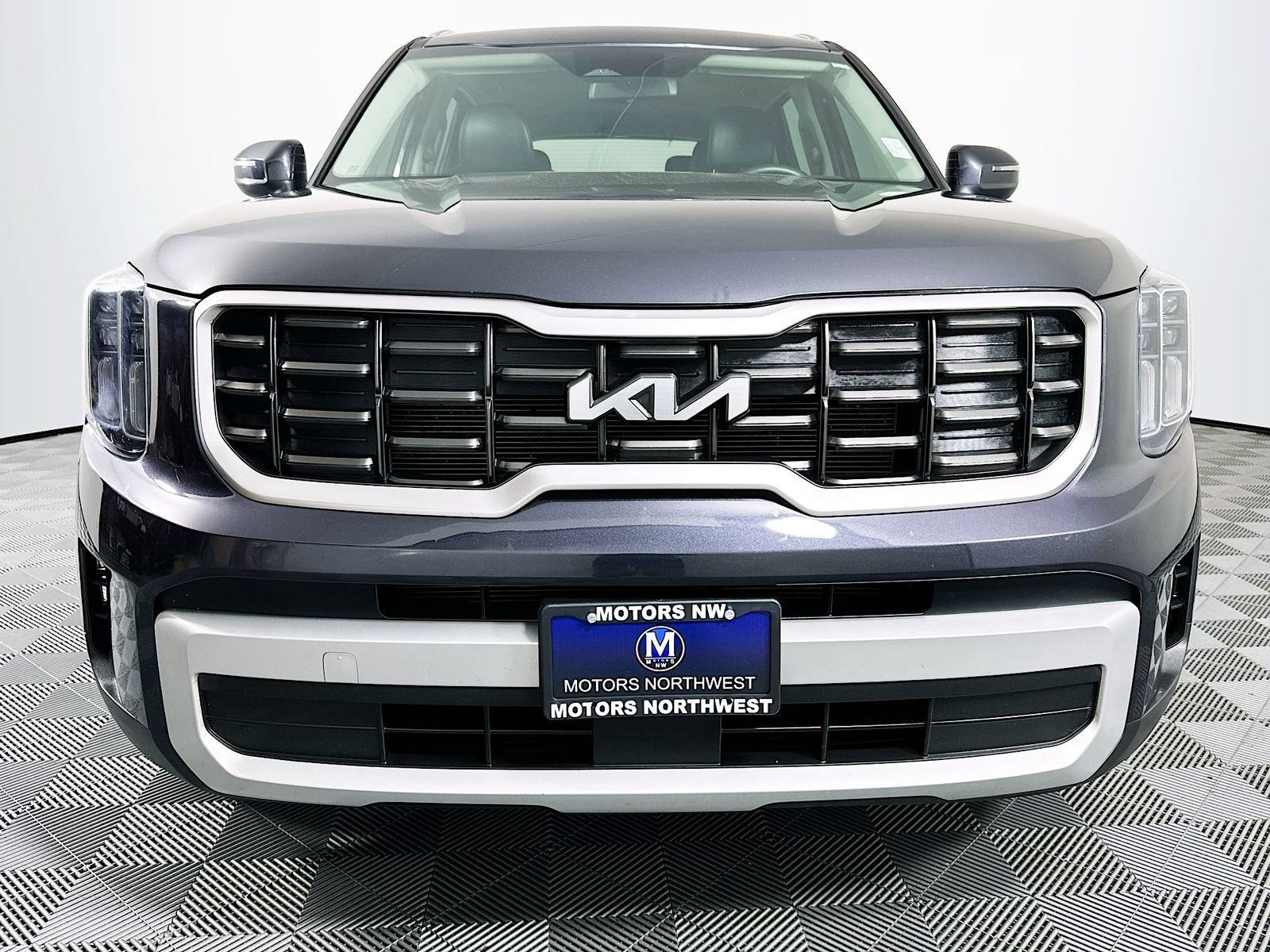 Used 2025 Kia Telluride S AWD/4WD image 2
