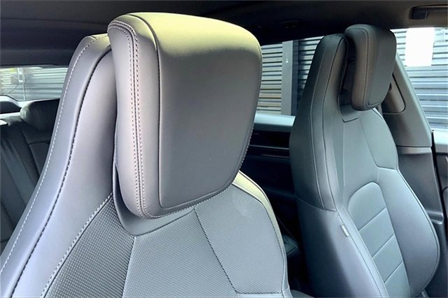 Used 2025 Porsche Macan Electric image 8