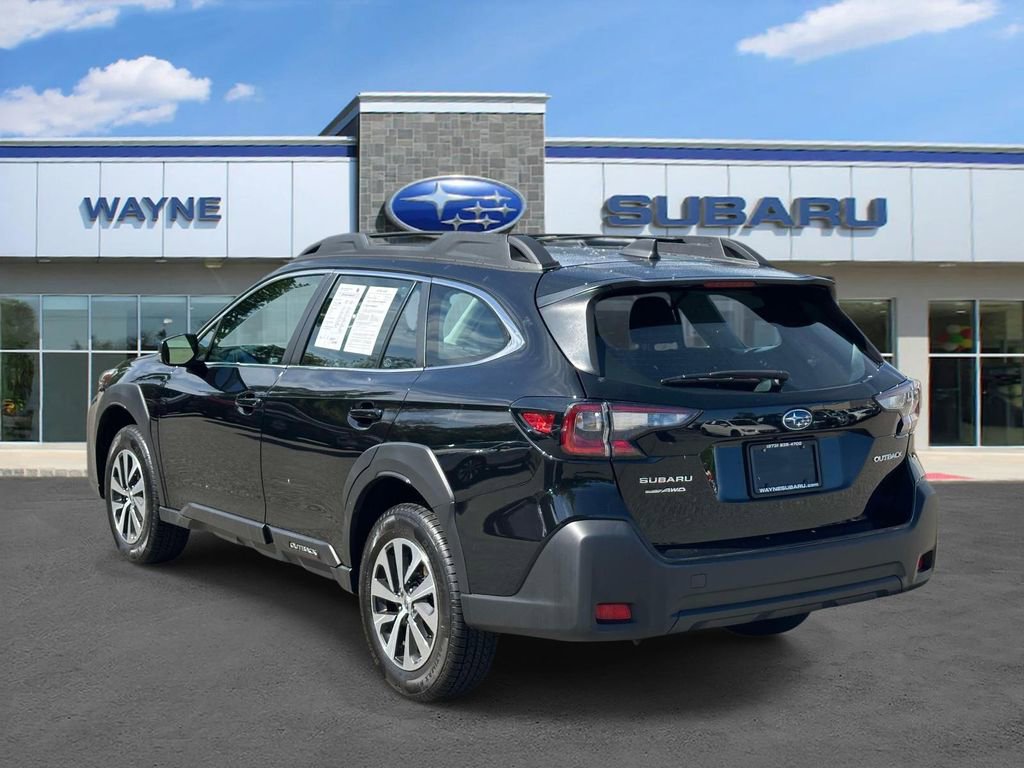Certified 2025 Subaru Outback AWD/4WD image 3