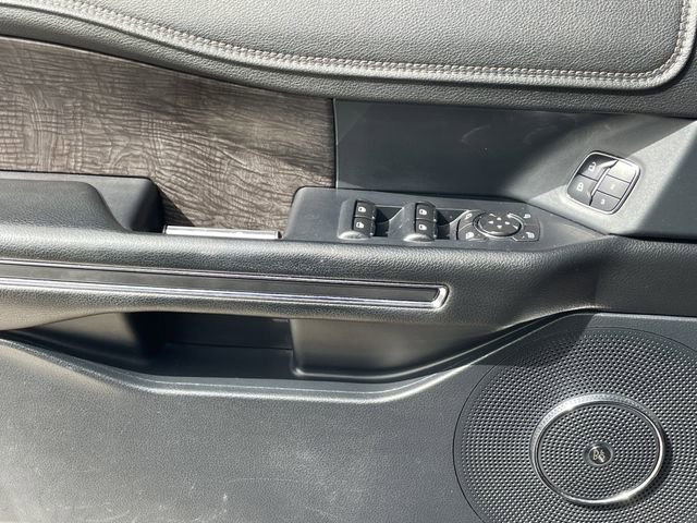 Used 2018 Ford Expedition Limited w/ Equipment Group 301A image 26