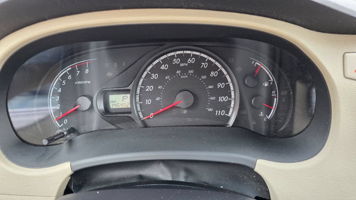 Used 2011 Toyota Sienna LE w/ Towing Pkg FWD image 16