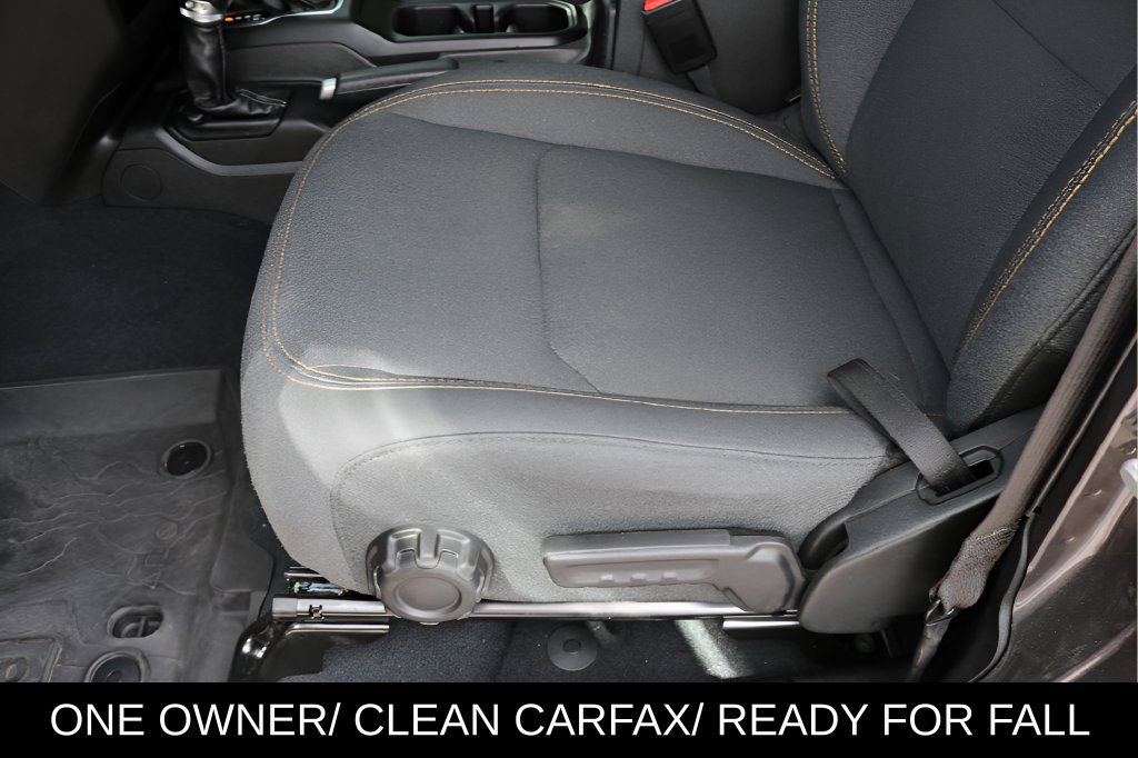 Used 2024 Jeep Wrangler Unlimited Sport AWD/4WD image 12