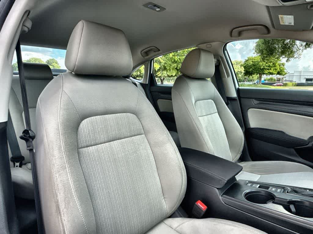Used 2024 Honda Civic LX image 27