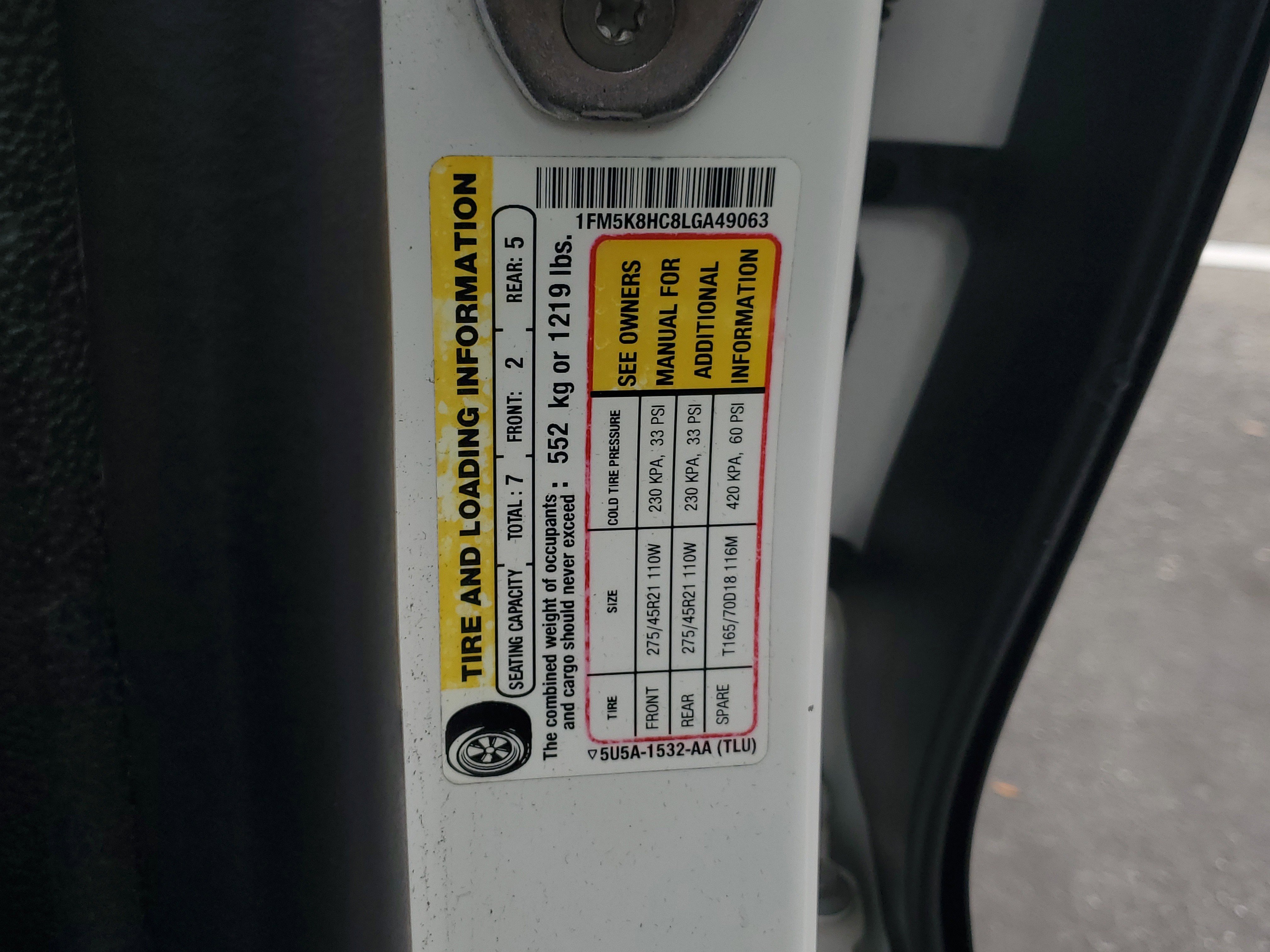 Used 2020 Ford Explorer Platinum w/ Premium Technology Package image 32