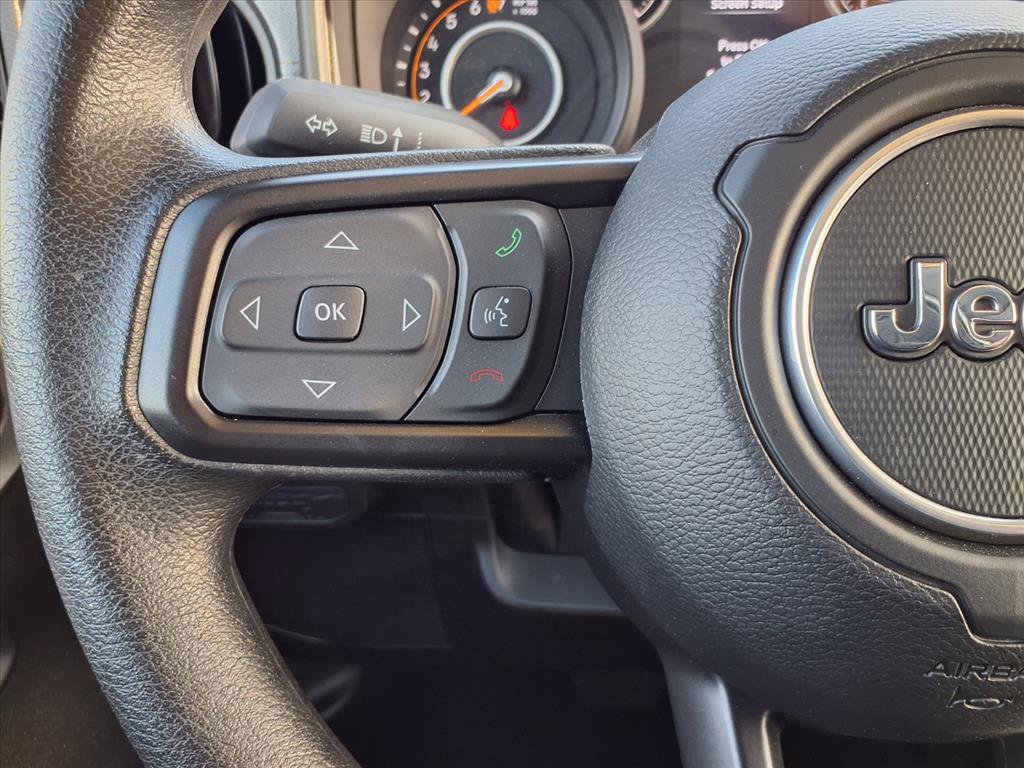 Used 2025 Jeep Gladiator Sport AWD/4WD image 15