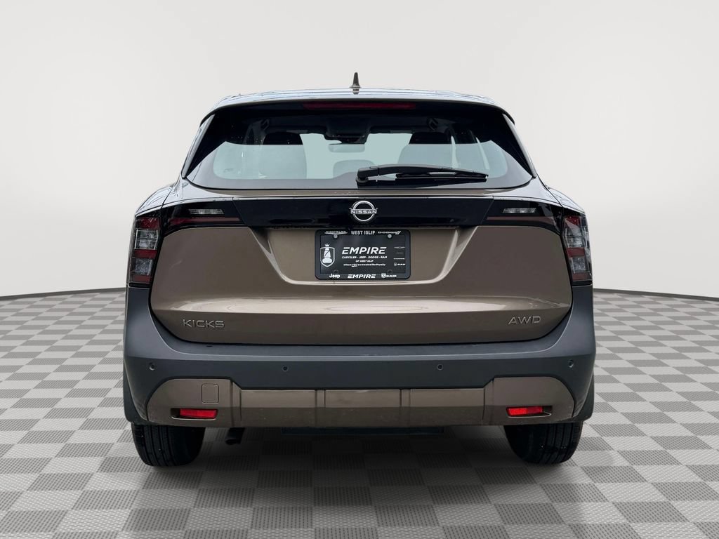 Used 2025 Nissan Kicks S w/ Interior Electronics Package AWD/4WD image 7