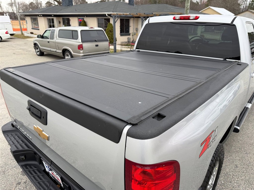 Used 2014 Chevrolet Silverado 3500 LTZ w/ LTZ Plus Package image 14