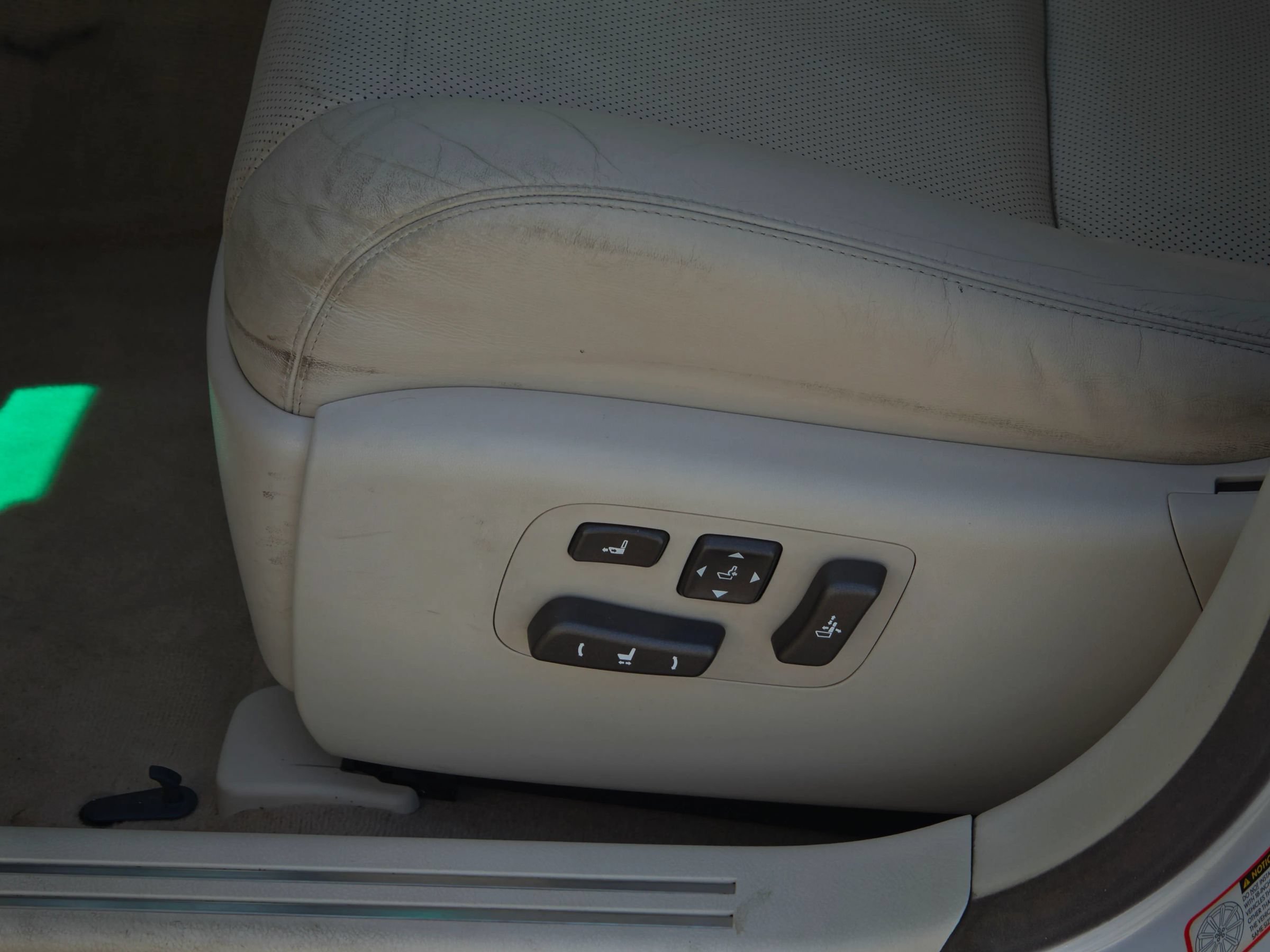 Used 2007 Lexus LS 460 w/ Comfort Pkg RWD image 12