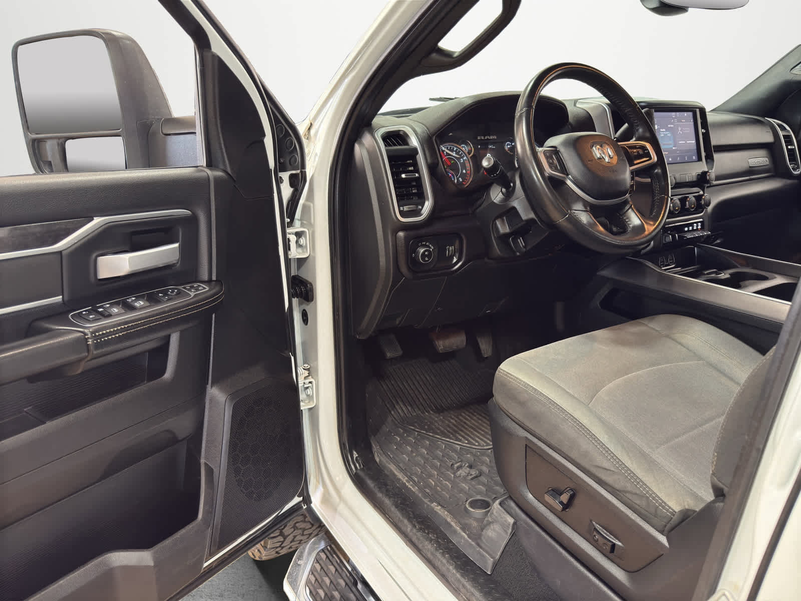 Used 2024 RAM 2500 Big Horn w/ Off Road Package image 14