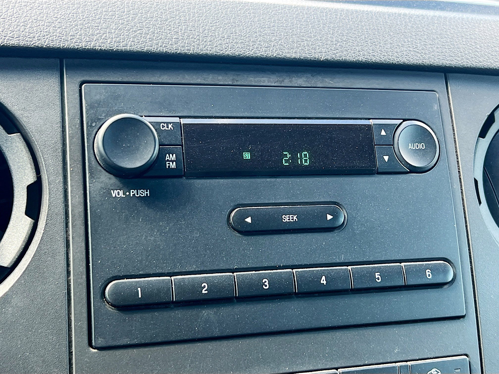 Used 2015 Ford F450 XL w/ Snow Plow Prep Package image 25