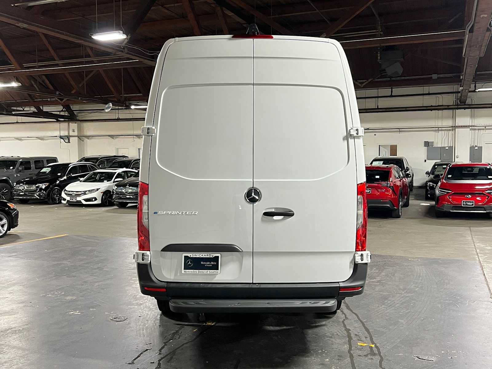 New 2025 Mercedes-Benz eSprinter 170 Cargo image 4