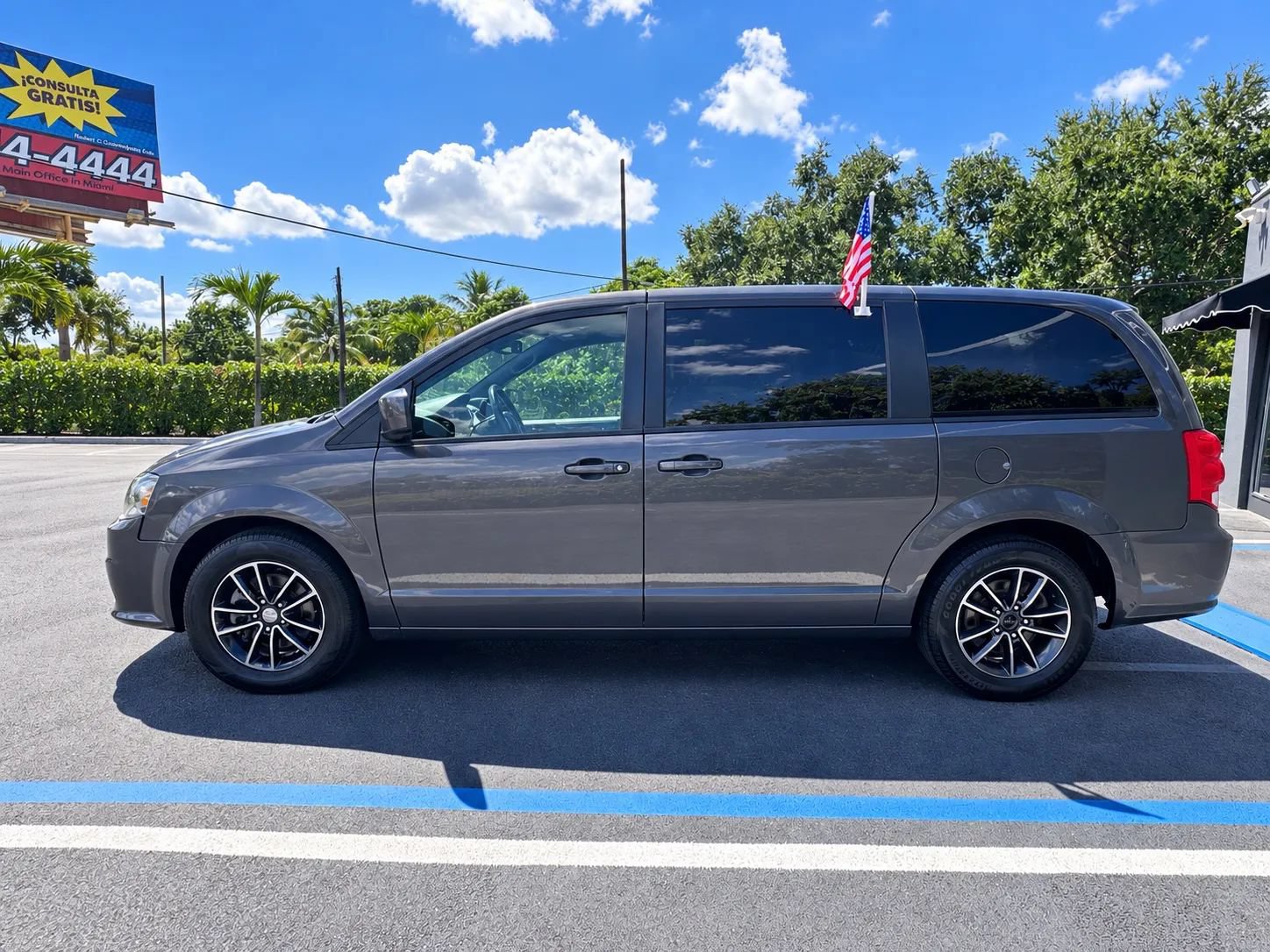 Used 2019 Dodge Grand Caravan GT FWD image 9