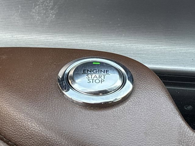 Used 2023 Lincoln Aviator Reserve w/ Equipment Group 201A image 19