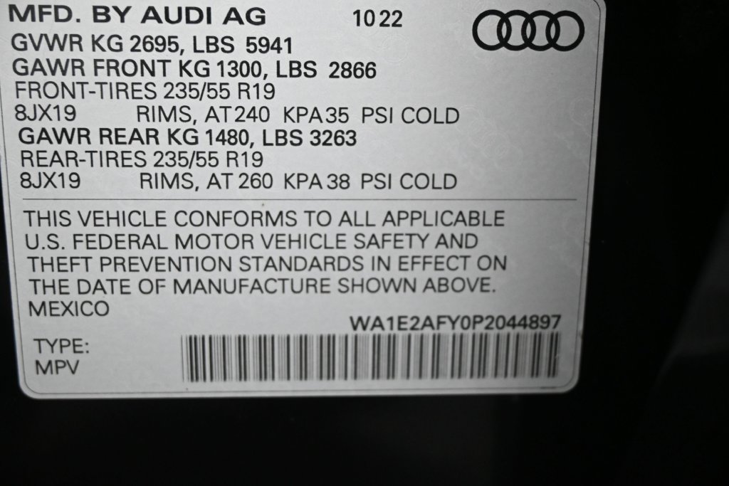 Used 2023 Audi Q5 e Premium Plus AWD/4WD image 9