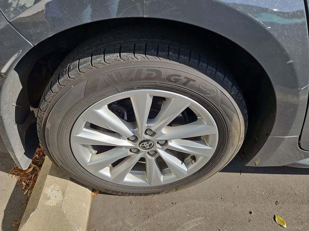 Used 2024 Toyota Corolla XLE image 7