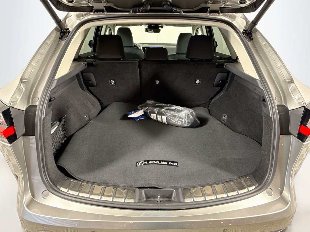 Certified 2025 Lexus NX 250 FWD w/ Accessory Package (Z1) image 26
