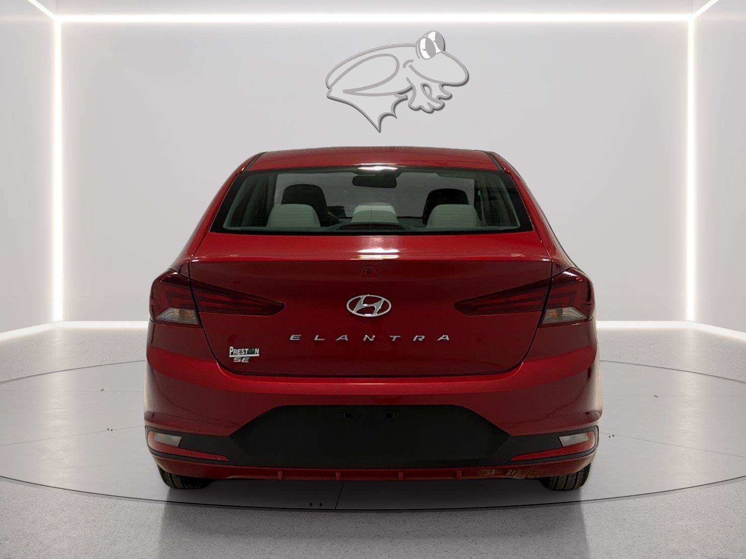 Used 2020 Hyundai Elantra SE FWD image 4