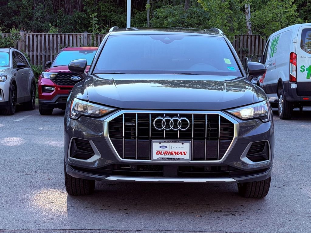 Used 2021 Audi Q3 2.0T Premium w/ Convenience Package AWD/4WD image 2